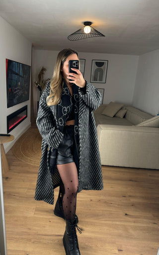 Mantel Marisol Schwarz